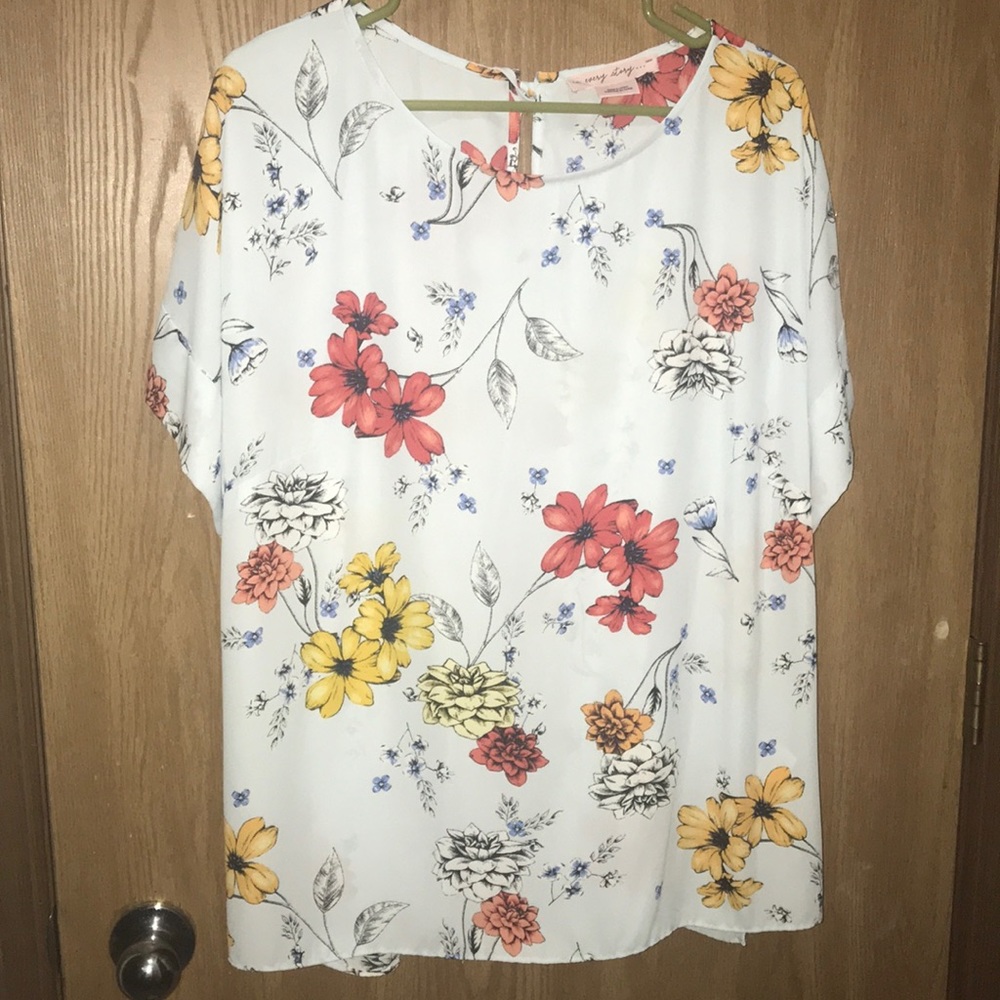 In Every Story X  Floral Blouse Tie Back Details!